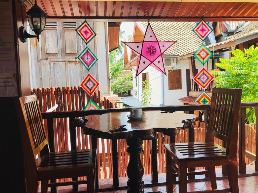 Apple Guesthouse Luang Prabang Esterno foto