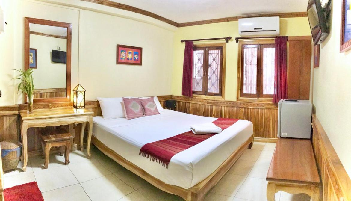 Apple Guesthouse Luang Prabang Esterno foto